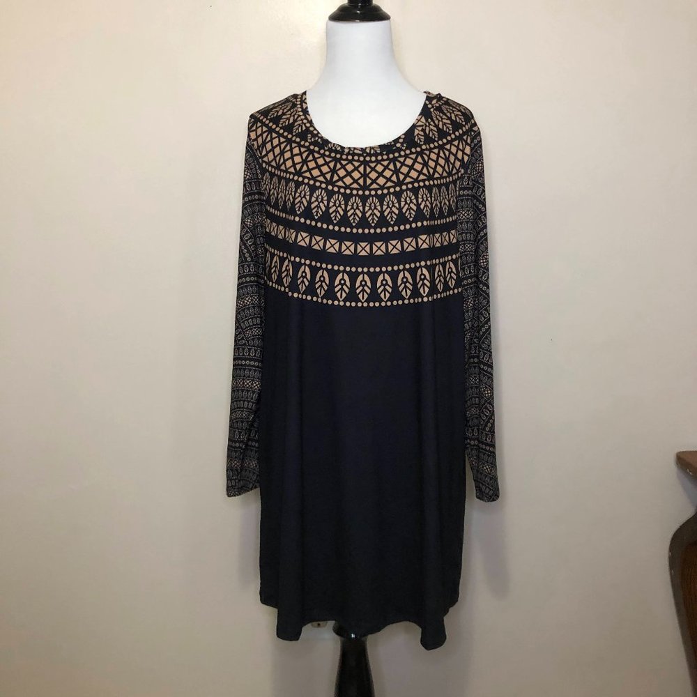 NWT! Nanu Black & Tan Graphic Print Tunic Top (XL)